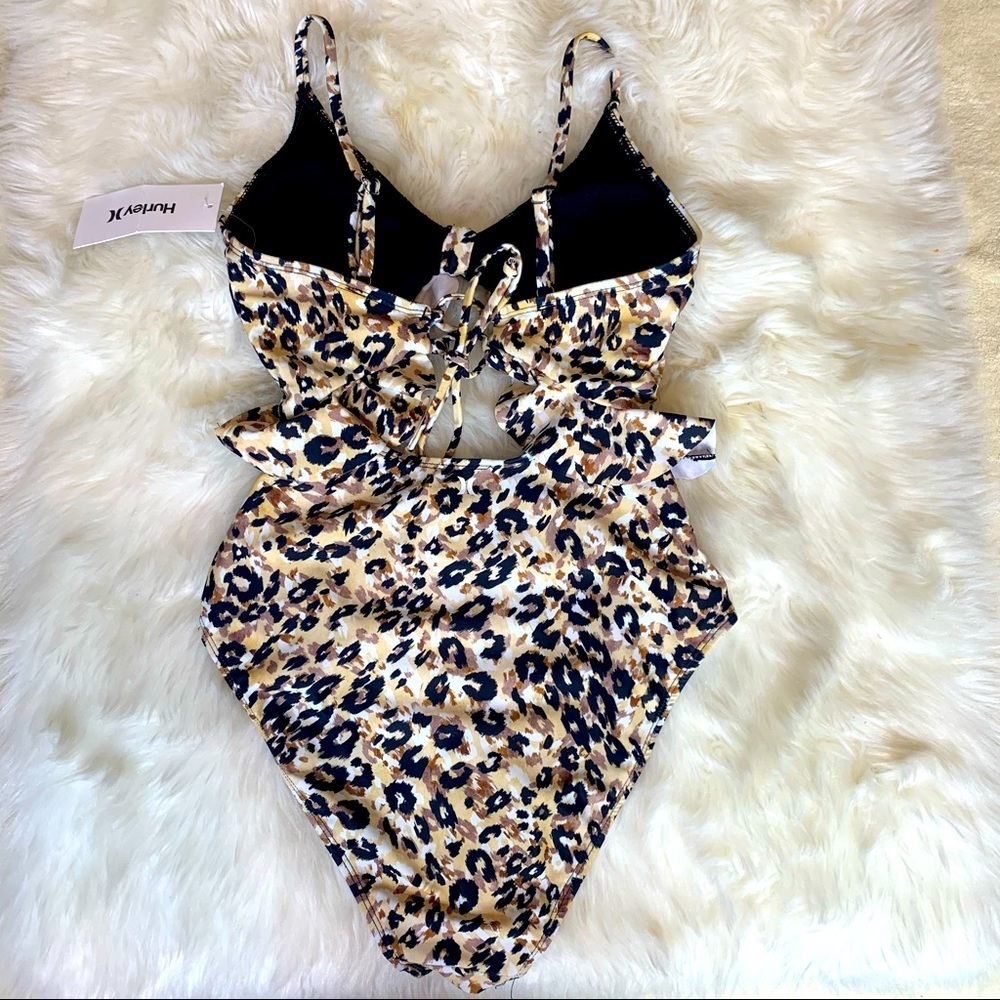 NEW Hurley Leopard One-Piece Ruffled Monokini - Picture 2 of 8